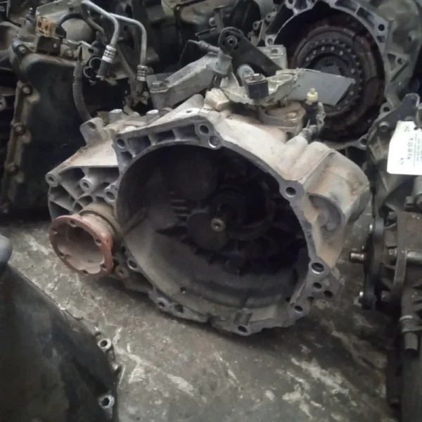 Vw 2.0 TDl TIGUAN 6 SPEED MANUAL GEARBOX